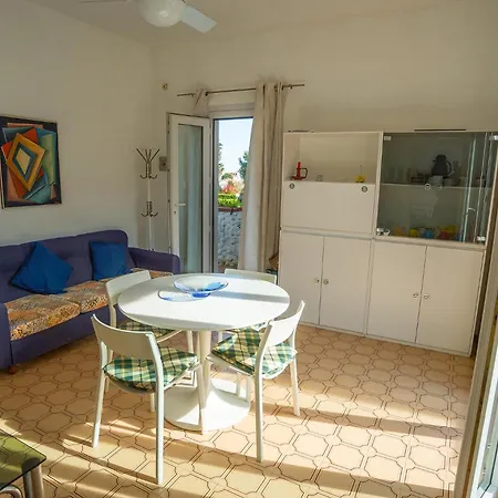 Апартаменты Trilocale Vicino Al Mare Con Ampio Balcone